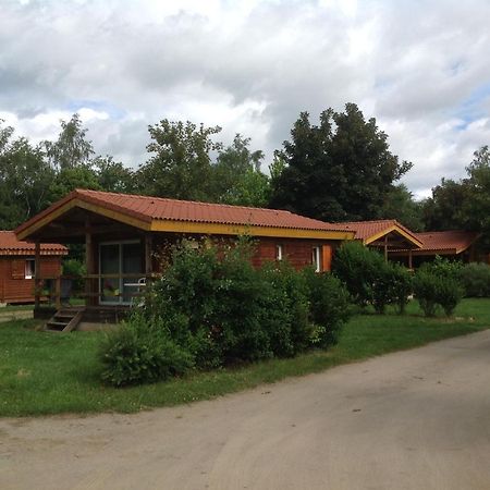 Camping Le Pont d'Allagnon Lempdes sur Allagnon Esterno foto