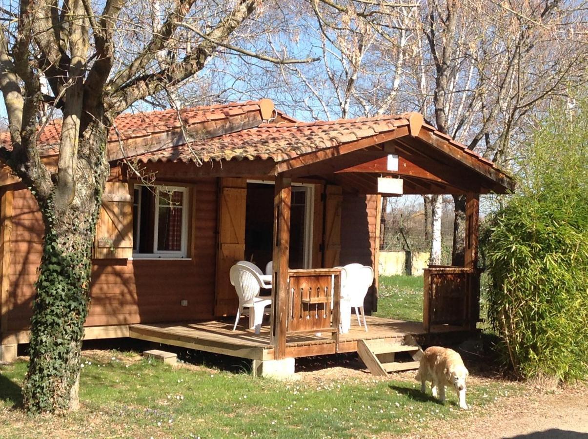Camping Le Pont d'Allagnon Lempdes sur Allagnon Esterno foto