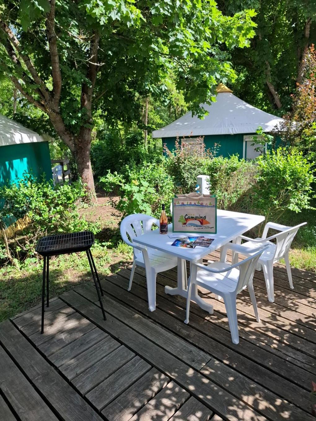 Camping Le Pont d'Allagnon Lempdes sur Allagnon Esterno foto