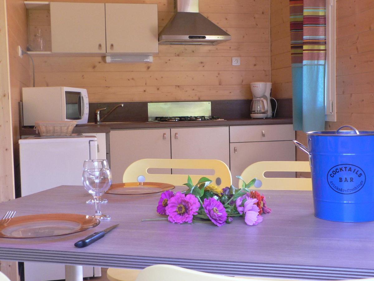 Camping Le Pont d'Allagnon Lempdes sur Allagnon Esterno foto